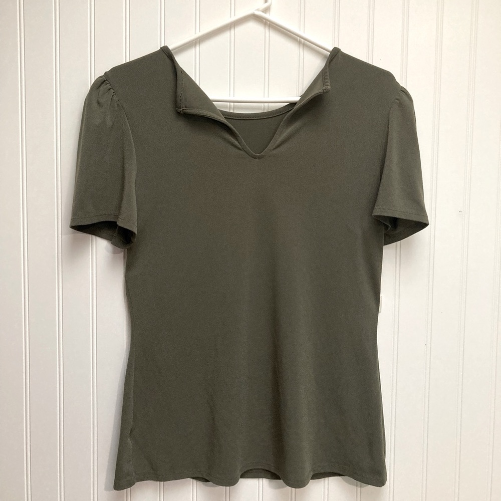 Slight Puffed Sleeves Women’s Dress Shirt